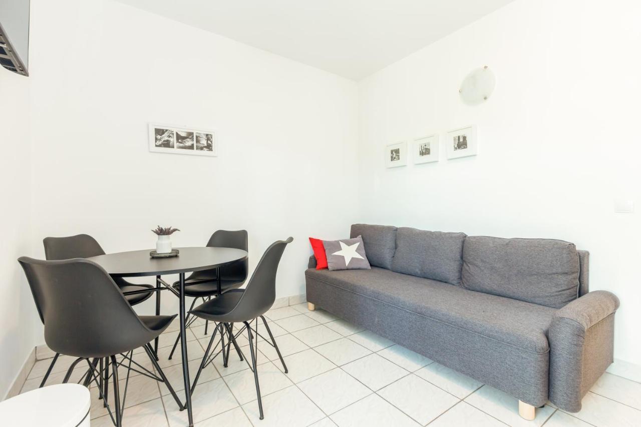 Apartments Vladan With Terrace 바슈카 외부 사진